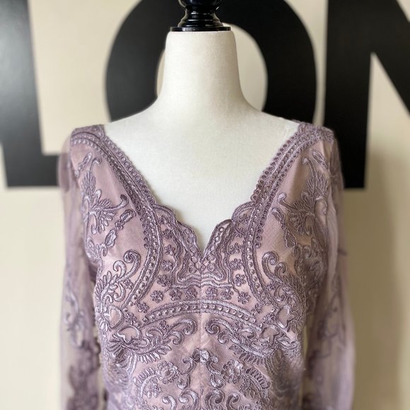 JS Collections Shift Dress - Picture 2 of 4